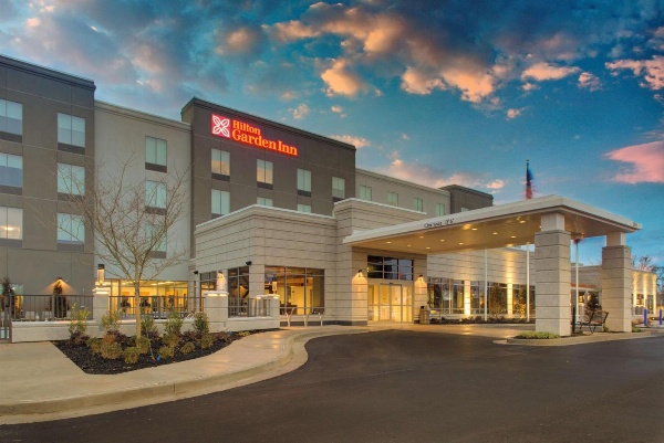 Hilton Garden Inn Jackson image 3